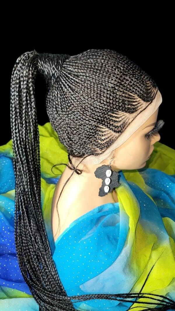 Braided wig 100% handmade, black Wig NWT Ghana Weave absolutely gorgeous. Long